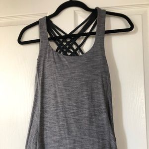 Lululemon Free to be Wild Tank sz 4